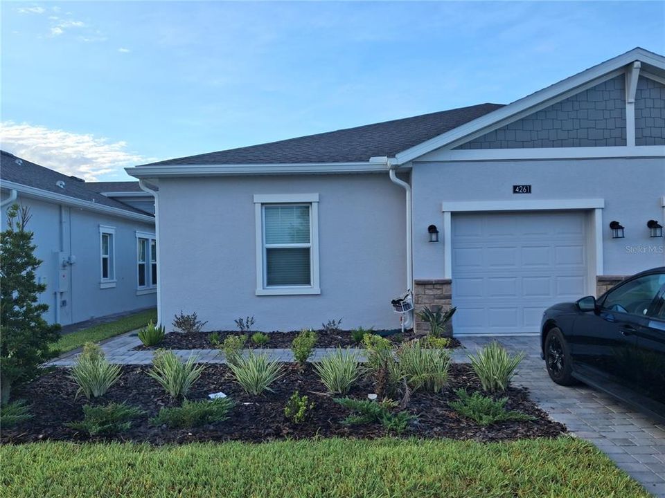 For Rent: $2,000 (3 beds, 2 baths, 1572 Square Feet)