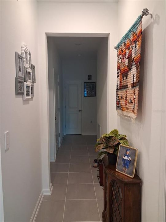 For Rent: $2,000 (3 beds, 2 baths, 1572 Square Feet)
