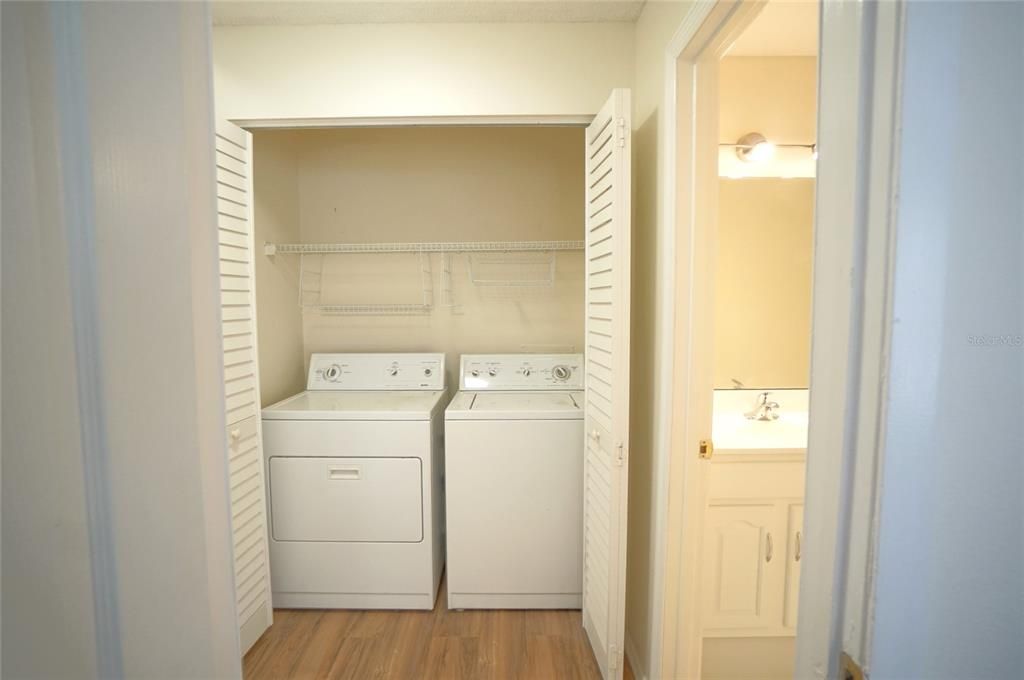 For Rent: $1,700 (2 beds, 2 baths, 1036 Square Feet)