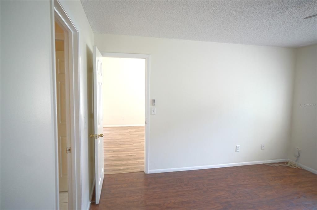 For Rent: $1,700 (2 beds, 2 baths, 1036 Square Feet)