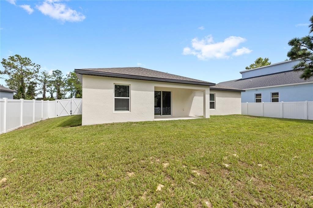 En Venta: $319,900 (3 camas, 2 baños, 1613 Pies cuadrados)