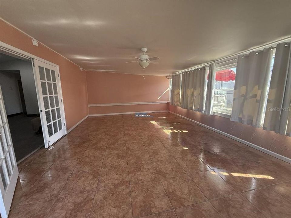 For Rent: $2,395 (3 beds, 2 baths, 1783 Square Feet)