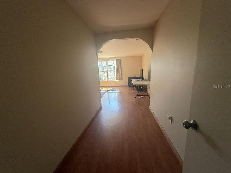 For Rent: $2,395 (3 beds, 2 baths, 1783 Square Feet)