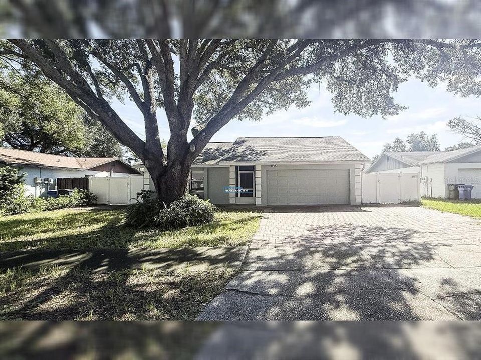 For Rent: $2,395 (3 beds, 2 baths, 1783 Square Feet)