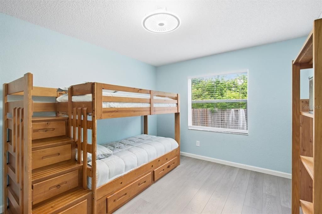 For Sale: $515,000 (4 beds, 2 baths, 1788 Square Feet)