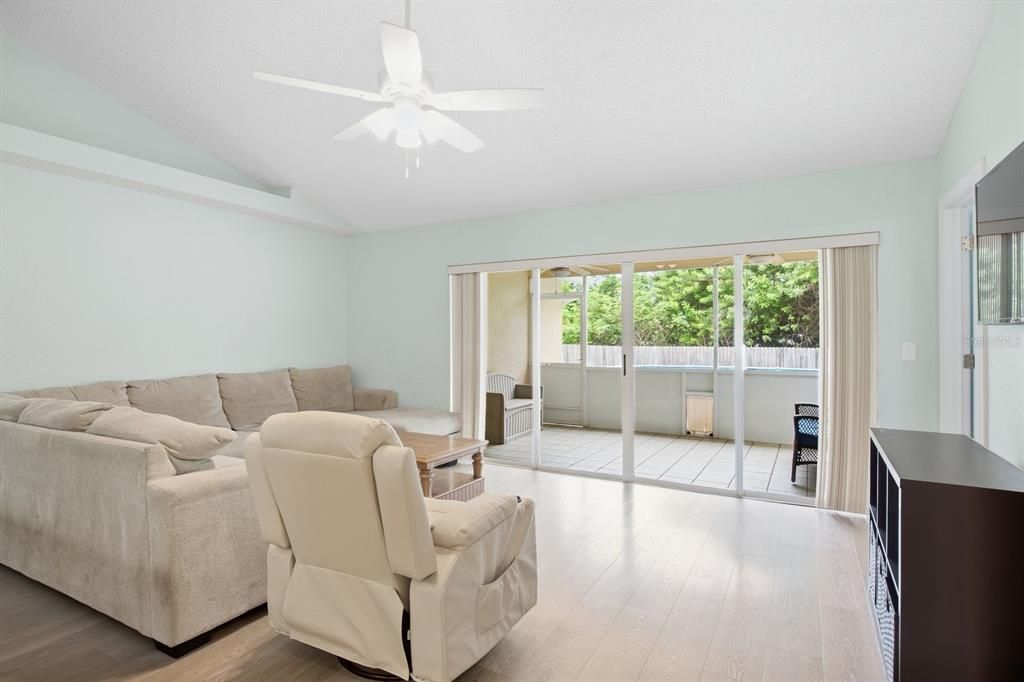 For Sale: $515,000 (4 beds, 2 baths, 1788 Square Feet)