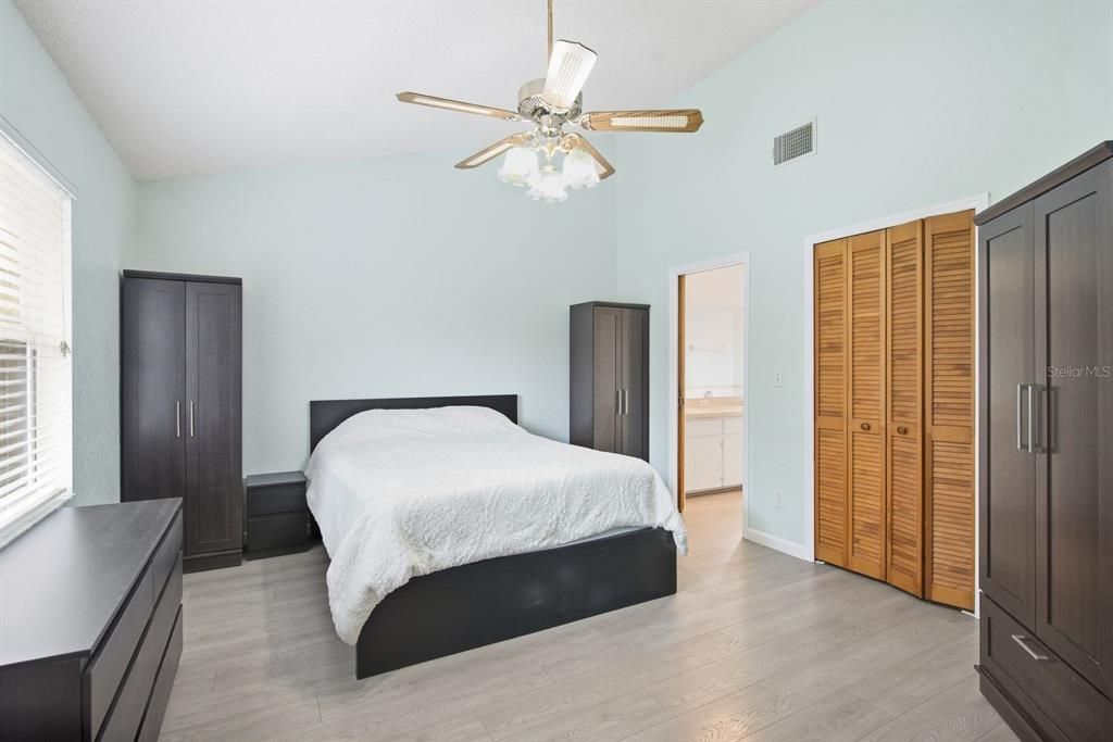 For Sale: $515,000 (4 beds, 2 baths, 1788 Square Feet)