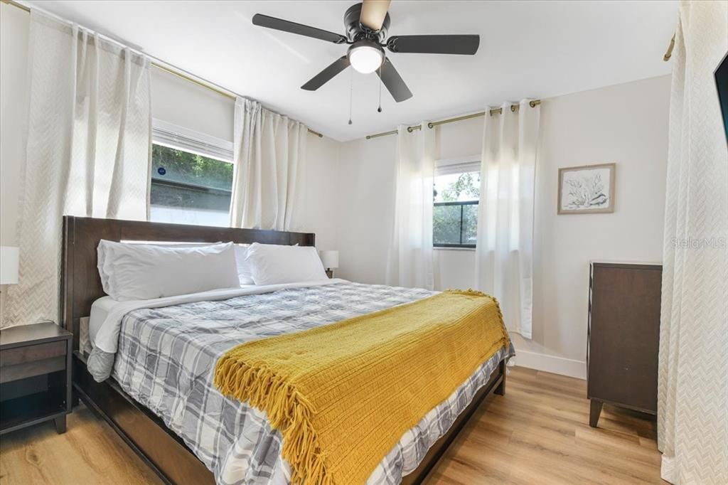 For Rent: $2,400 (3 beds, 2 baths, 1016 Square Feet)