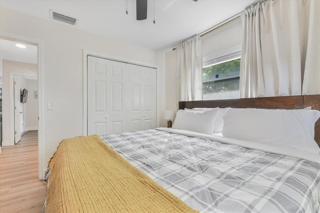 For Rent: $2,400 (3 beds, 2 baths, 1016 Square Feet)