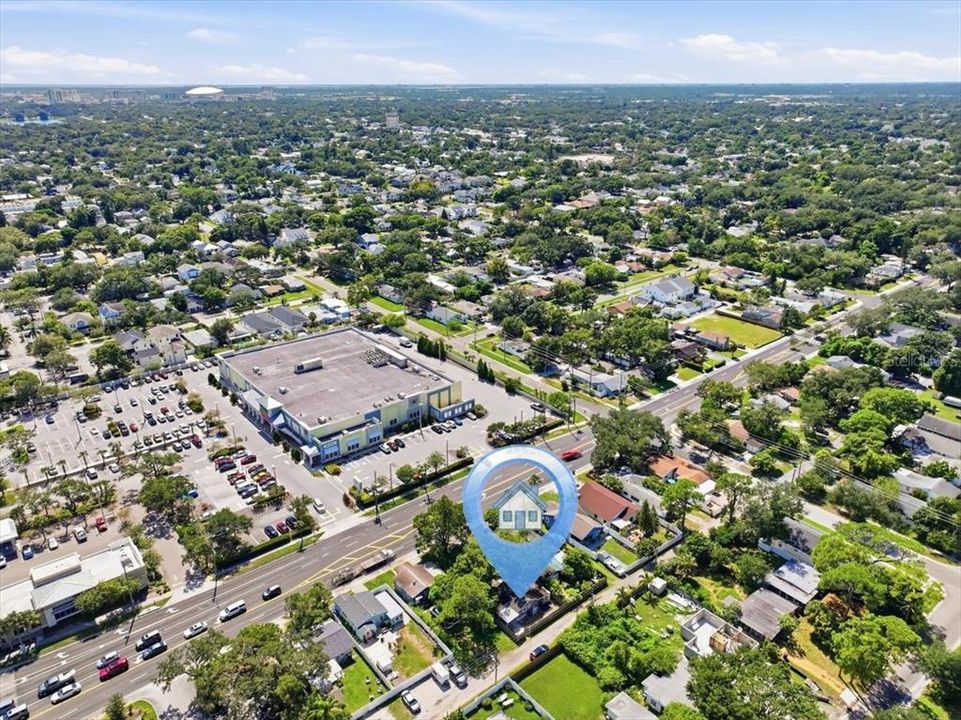 For Sale: $337,900 (3 beds, 2 baths, 756 Square Feet)