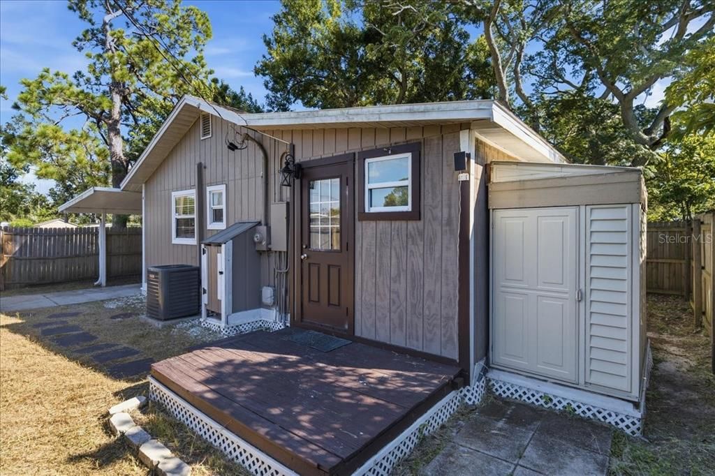 For Sale: $337,900 (3 beds, 2 baths, 756 Square Feet)