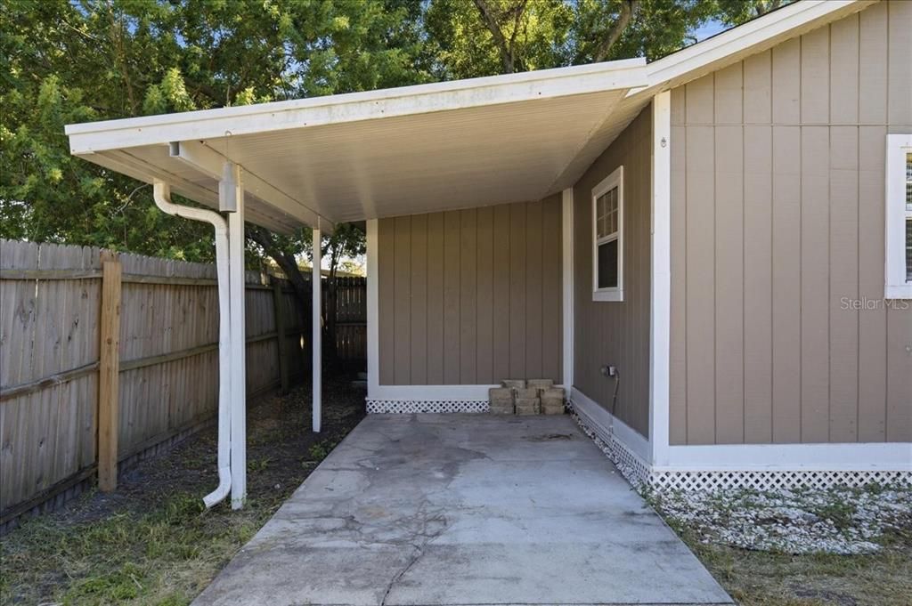 For Sale: $337,900 (3 beds, 2 baths, 756 Square Feet)