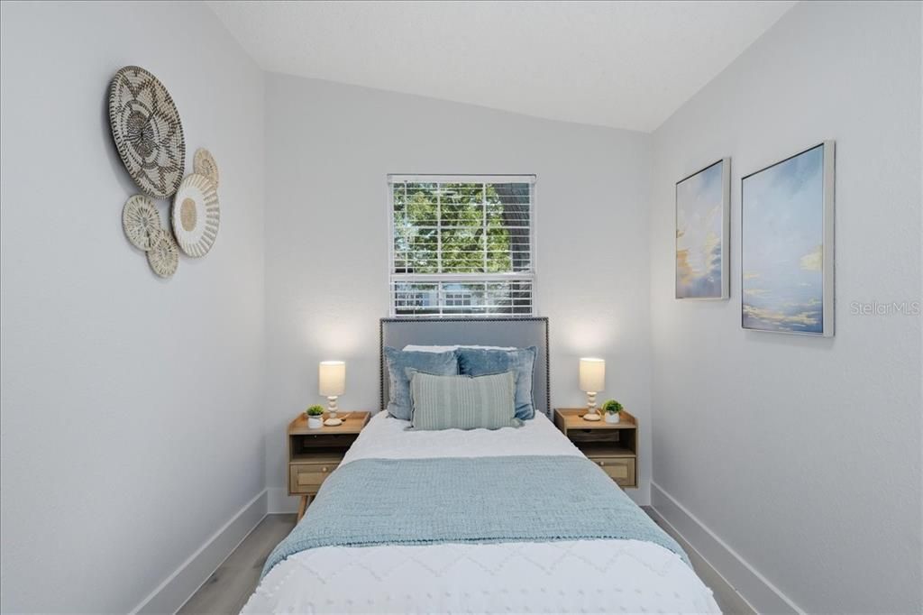 For Sale: $337,900 (3 beds, 2 baths, 756 Square Feet)