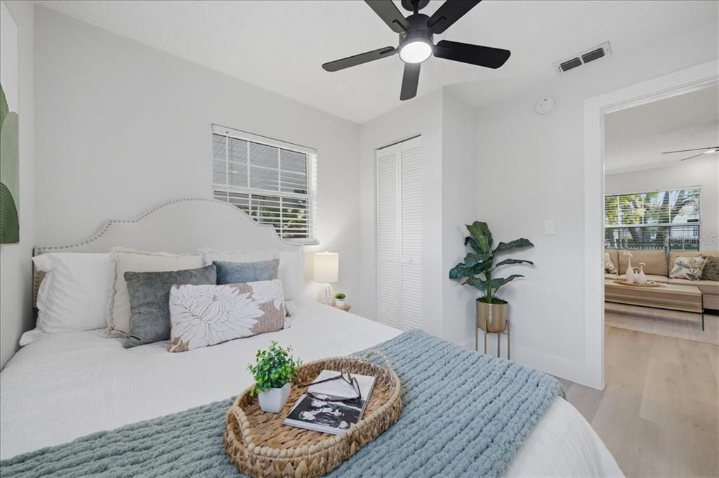 For Sale: $337,900 (3 beds, 2 baths, 756 Square Feet)