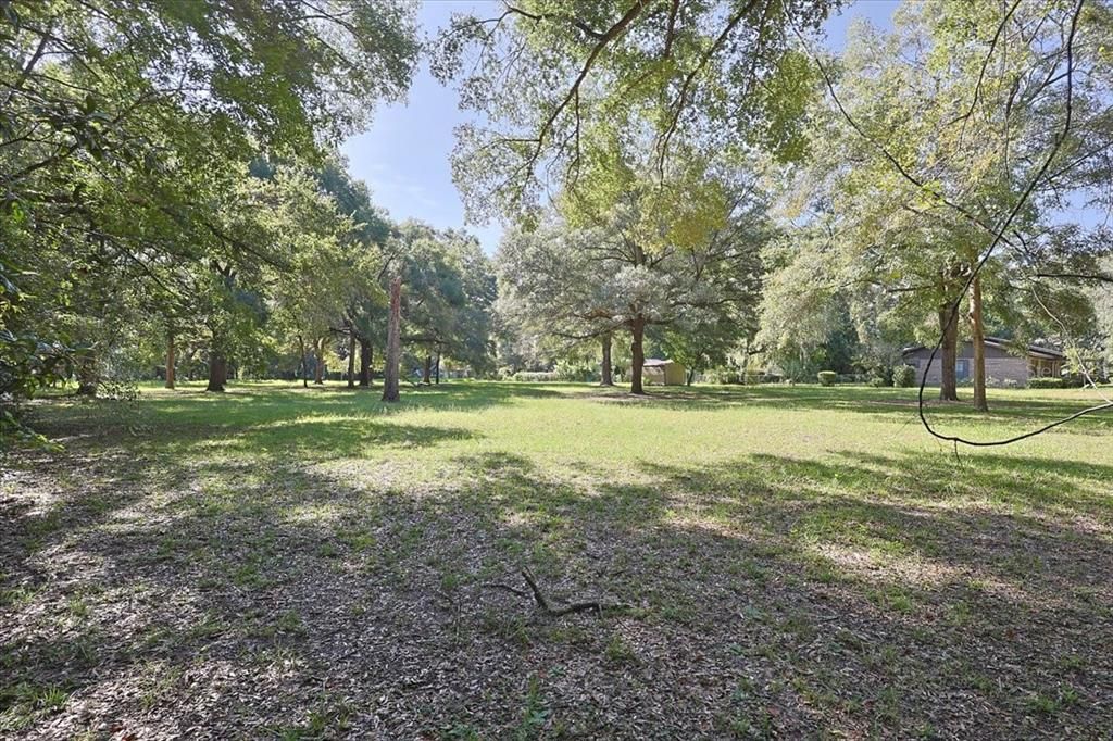 待售: $70,000 (0.34 acres)