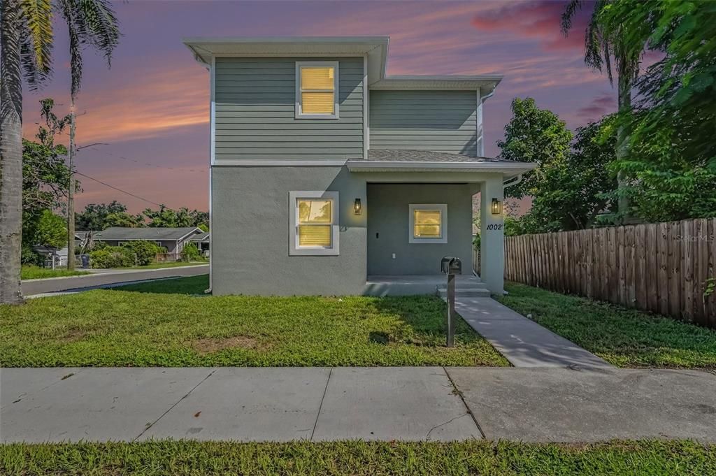 For Sale: $499,900 (3 beds, 2 baths, 1646 Square Feet)