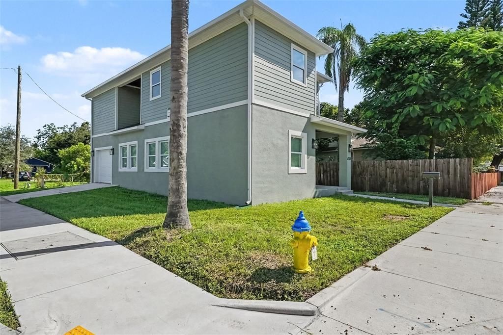 For Sale: $499,900 (3 beds, 2 baths, 1646 Square Feet)