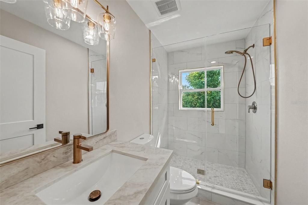 For Sale: $499,900 (3 beds, 2 baths, 1646 Square Feet)