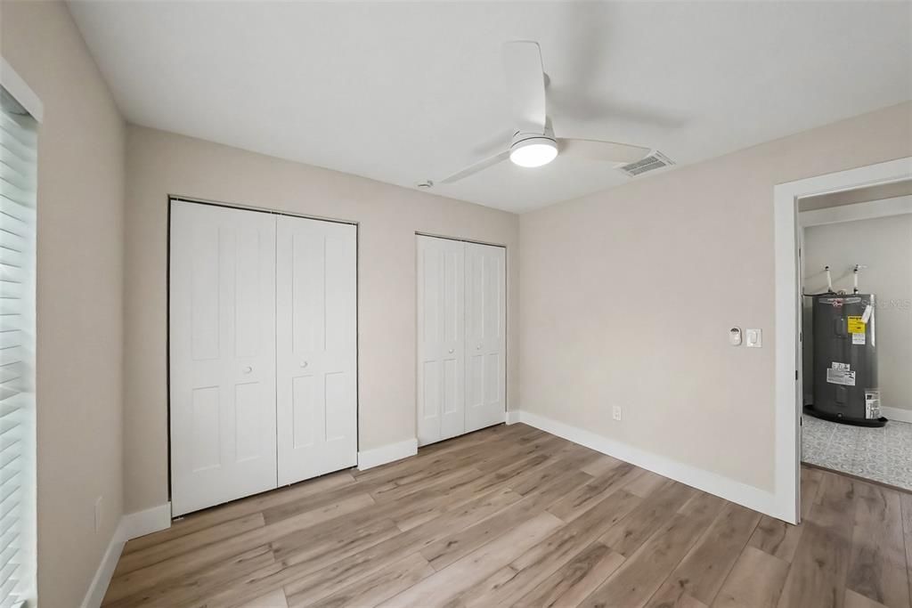 For Sale: $499,900 (3 beds, 2 baths, 1646 Square Feet)