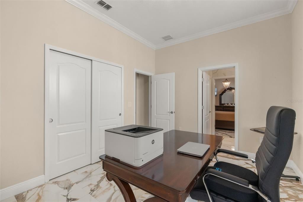 For Sale: $660,000 (3 beds, 2 baths, 2613 Square Feet)