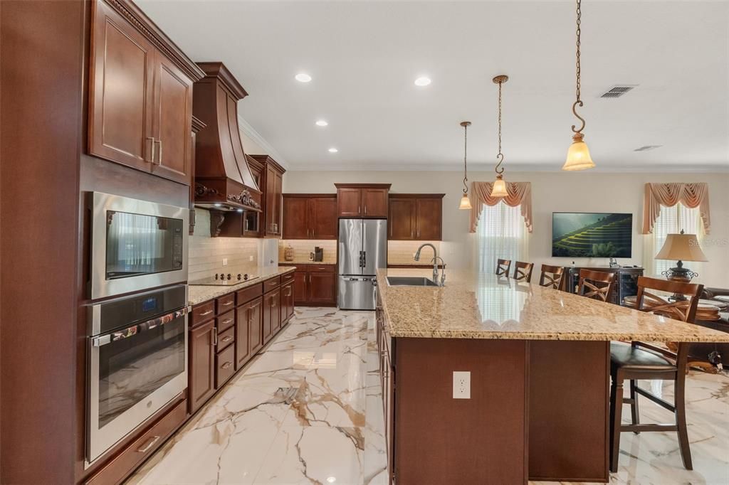 For Sale: $660,000 (3 beds, 2 baths, 2613 Square Feet)