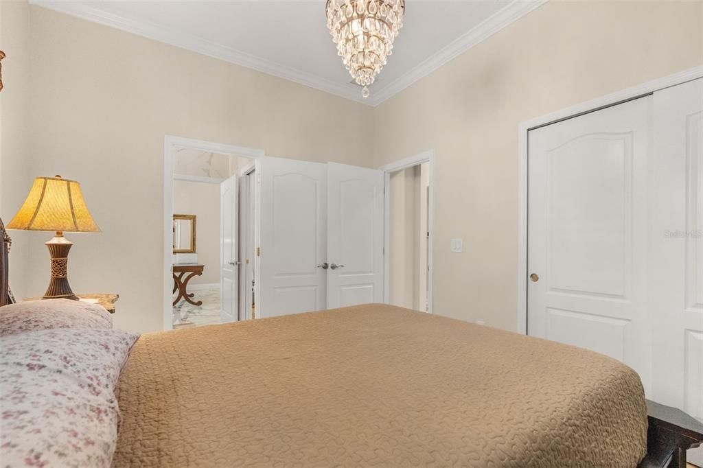 For Sale: $660,000 (3 beds, 2 baths, 2613 Square Feet)