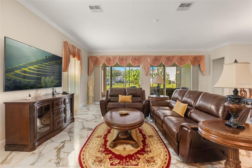 For Sale: $660,000 (3 beds, 2 baths, 2613 Square Feet)