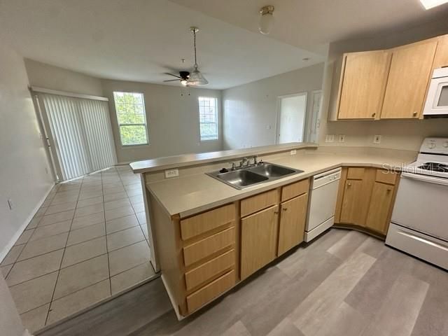 For Rent: $1,675 (2 beds, 2 baths, 1031 Square Feet)