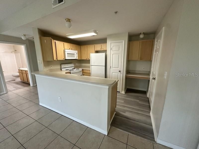For Rent: $1,675 (2 beds, 2 baths, 1031 Square Feet)