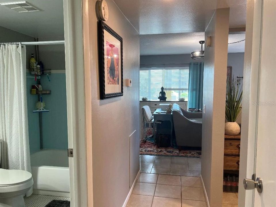 For Sale: $115,000 (1 beds, 1 baths, 825 Square Feet)