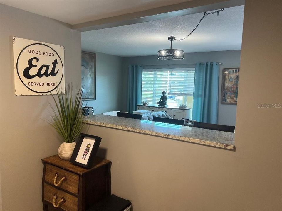 For Sale: $115,000 (1 beds, 1 baths, 825 Square Feet)