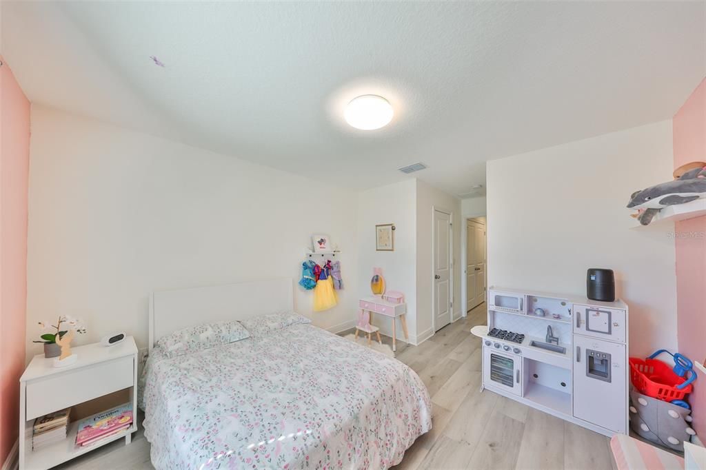 En Renta: $2,200 (3 camas, 2 baños, 1716 Pies cuadrados)