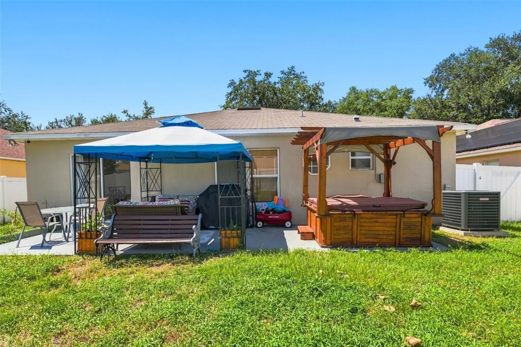 En Venta: $367,999 (4 camas, 2 baños, 1849 Pies cuadrados)