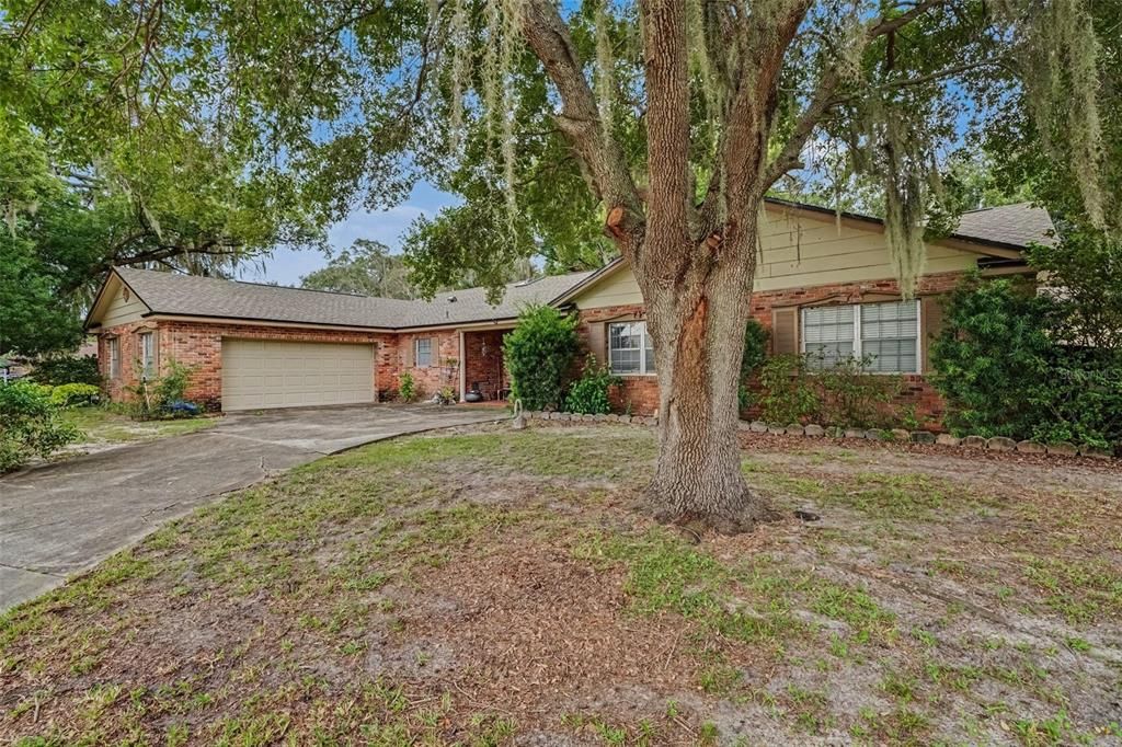 For Sale: $679,900 (4 beds, 2 baths, 3291 Square Feet)