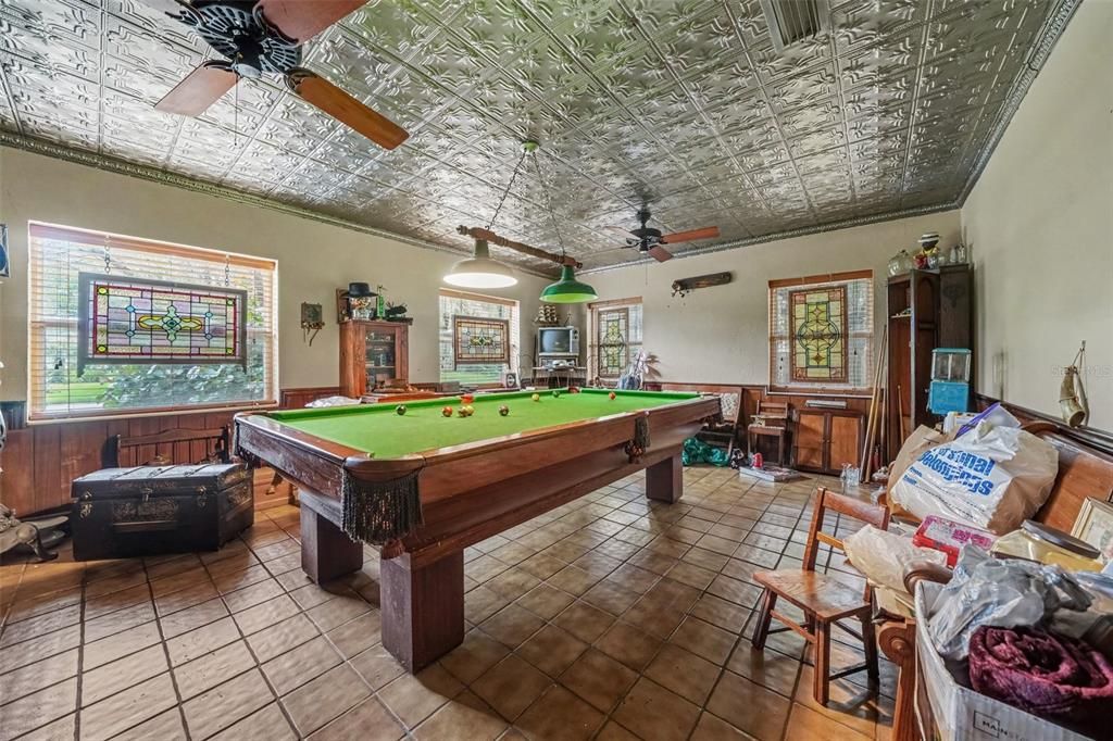 For Sale: $679,900 (4 beds, 2 baths, 3291 Square Feet)