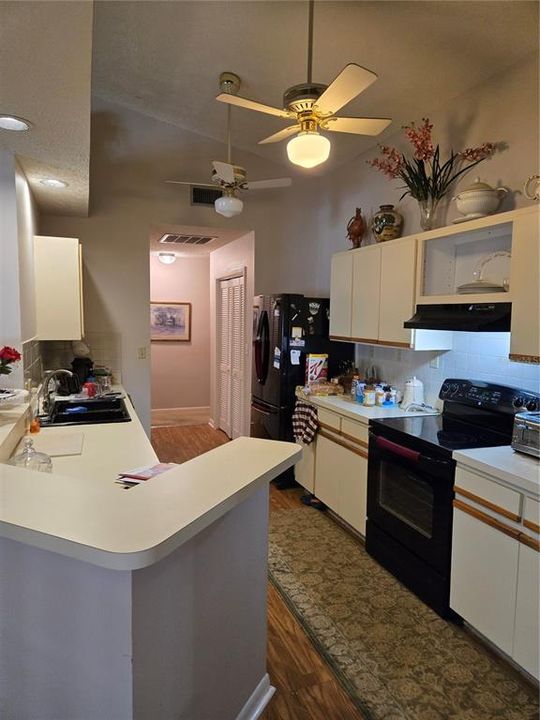 For Sale: $420,000 (3 beds, 2 baths, 1534 Square Feet)