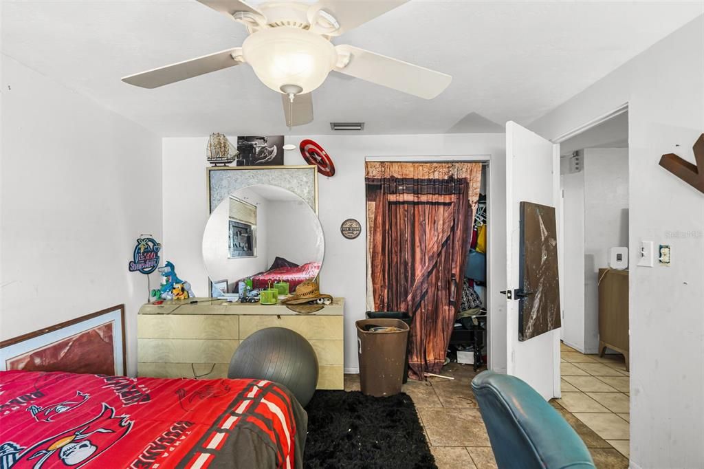 En Venta: $449,900 (4 camas, 0 baños, 1512 Pies cuadrados)