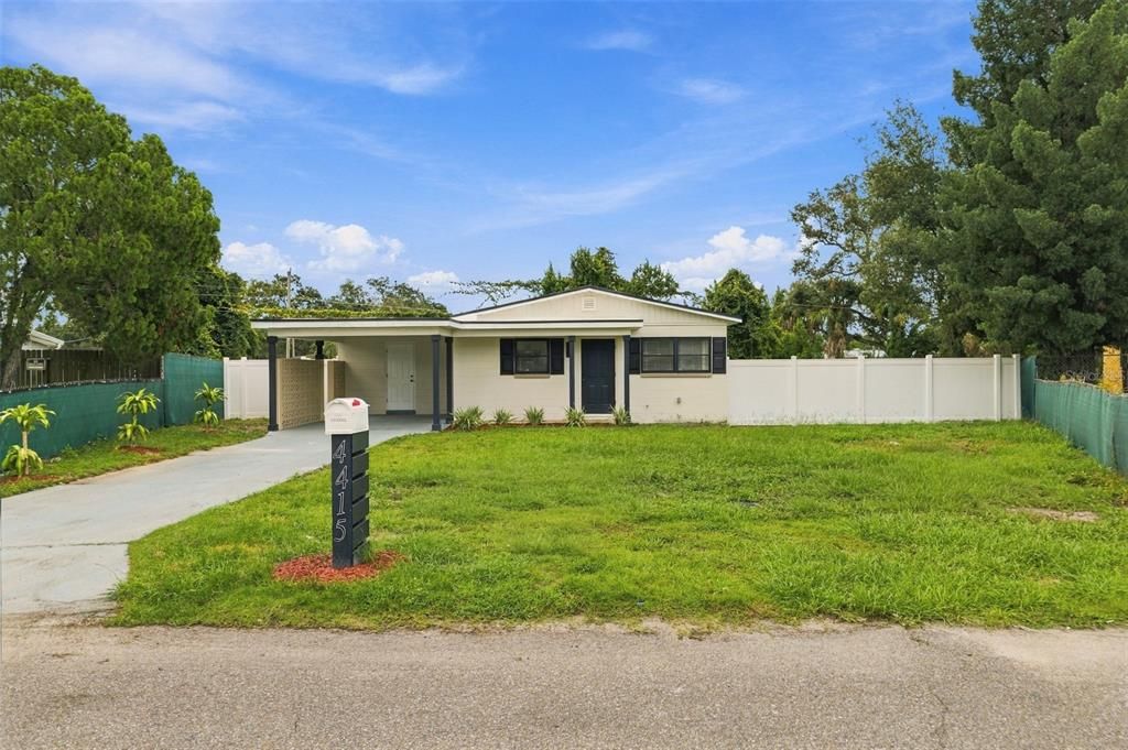 For Sale: $339,900 (4 beds, 2 baths, 1135 Square Feet)