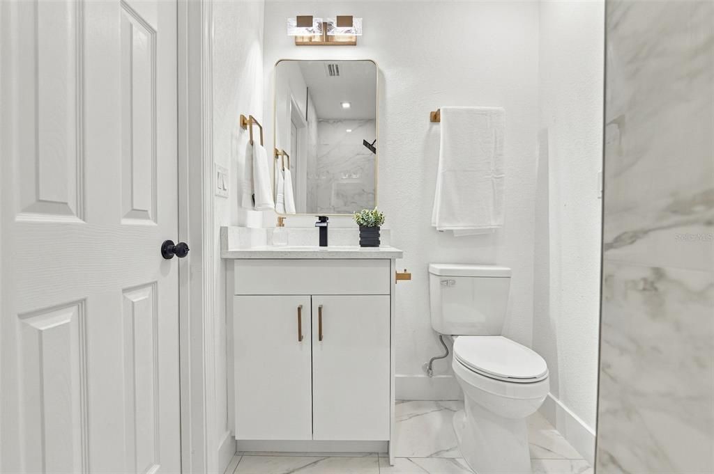 For Sale: $339,900 (4 beds, 2 baths, 1135 Square Feet)