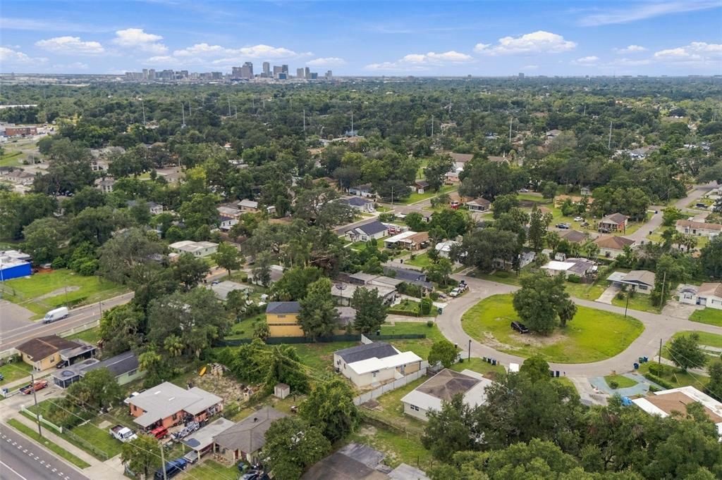For Sale: $339,900 (4 beds, 2 baths, 1135 Square Feet)