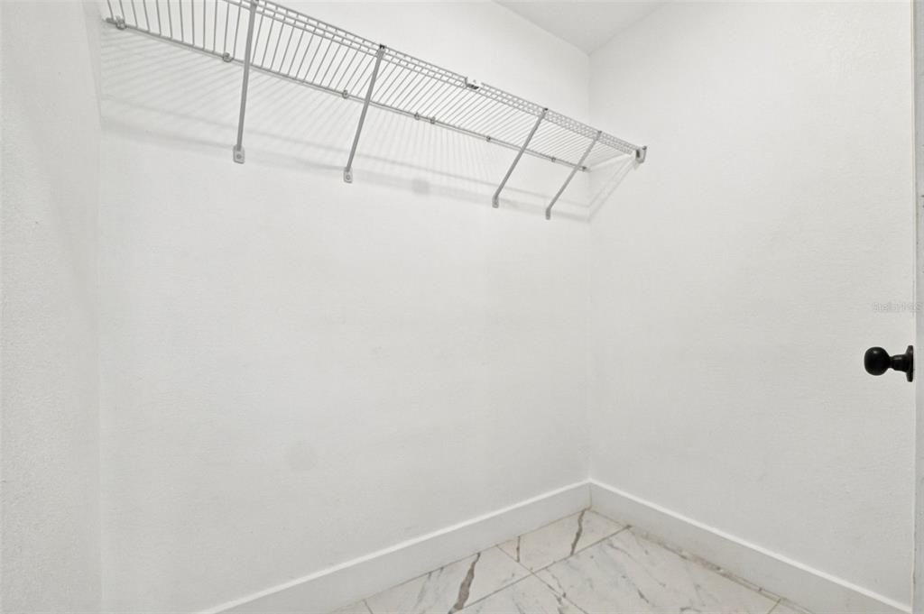 For Sale: $339,900 (4 beds, 2 baths, 1135 Square Feet)