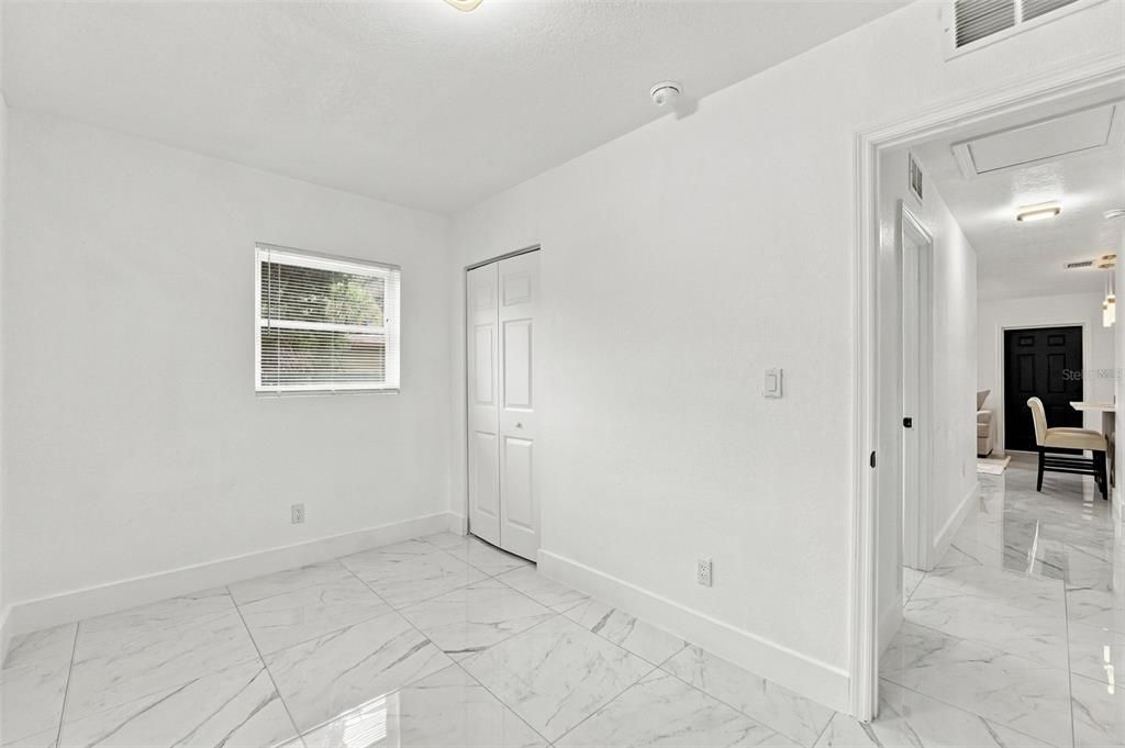 For Sale: $339,900 (4 beds, 2 baths, 1135 Square Feet)