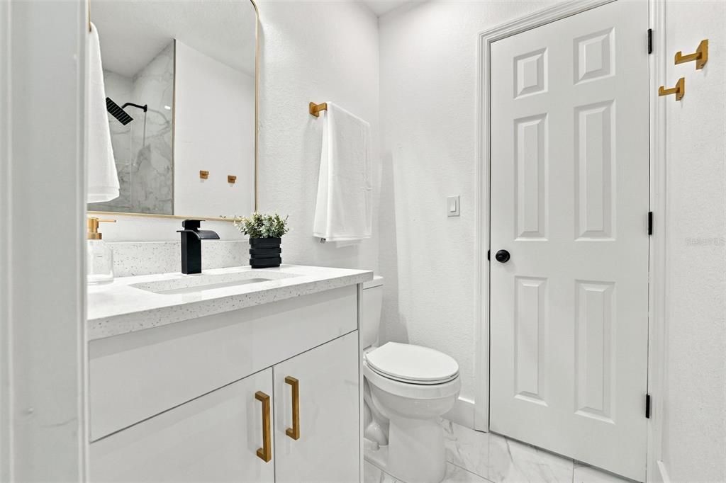 For Sale: $339,900 (4 beds, 2 baths, 1135 Square Feet)