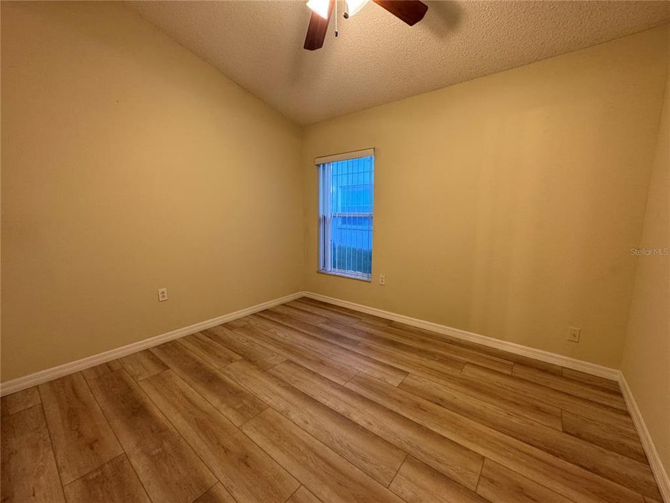 En Venta: $359,900 (4 camas, 3 baños, 1929 Pies cuadrados)