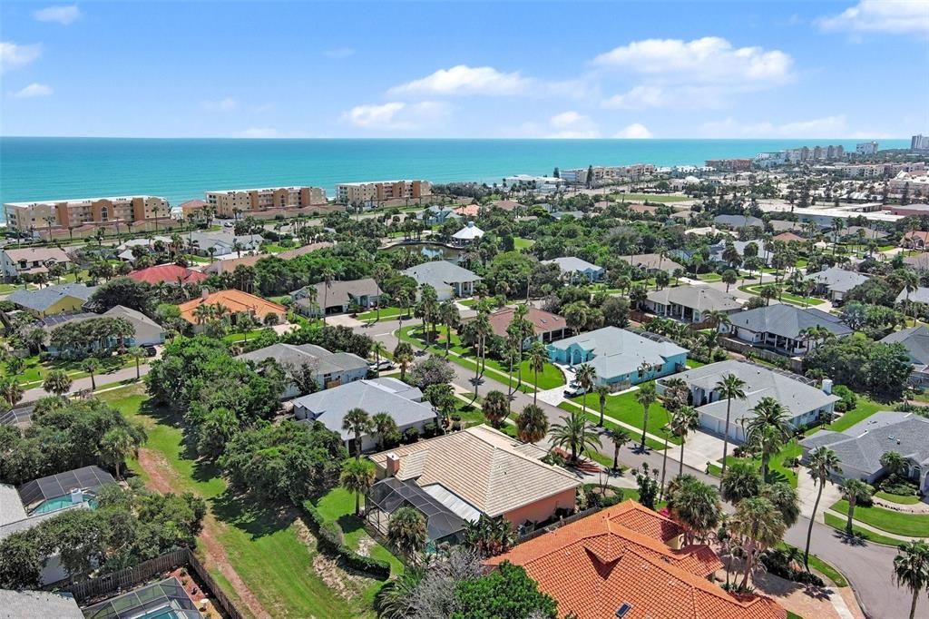 En Venta: $780,000 (3 camas, 3 baños, 2356 Pies cuadrados)