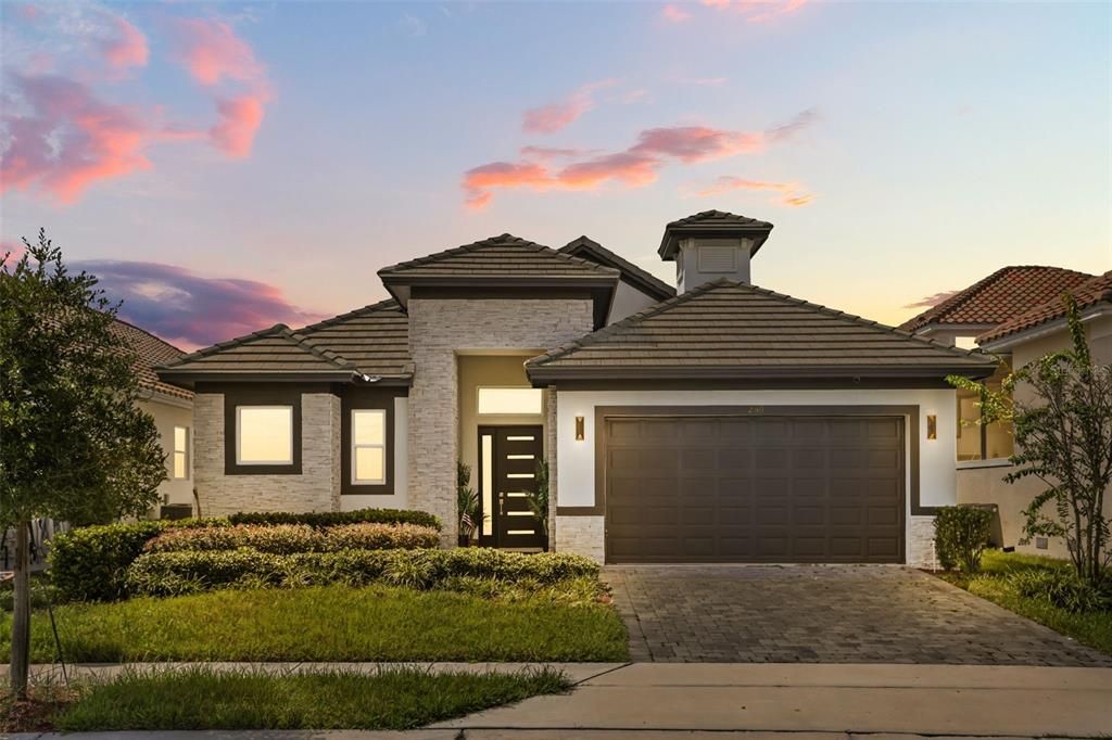 For Sale: $680,000 (3 beds, 3 baths, 1916 Square Feet)