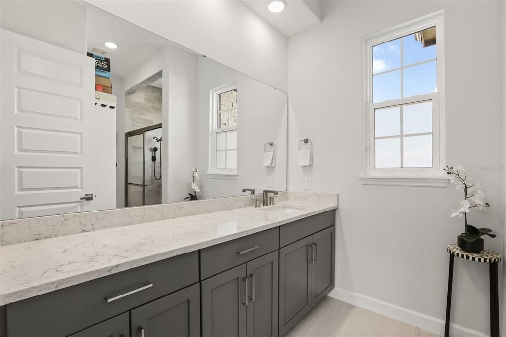For Sale: $680,000 (3 beds, 3 baths, 1916 Square Feet)