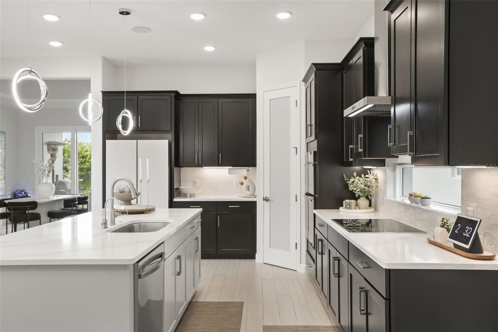 For Sale: $680,000 (3 beds, 3 baths, 1916 Square Feet)