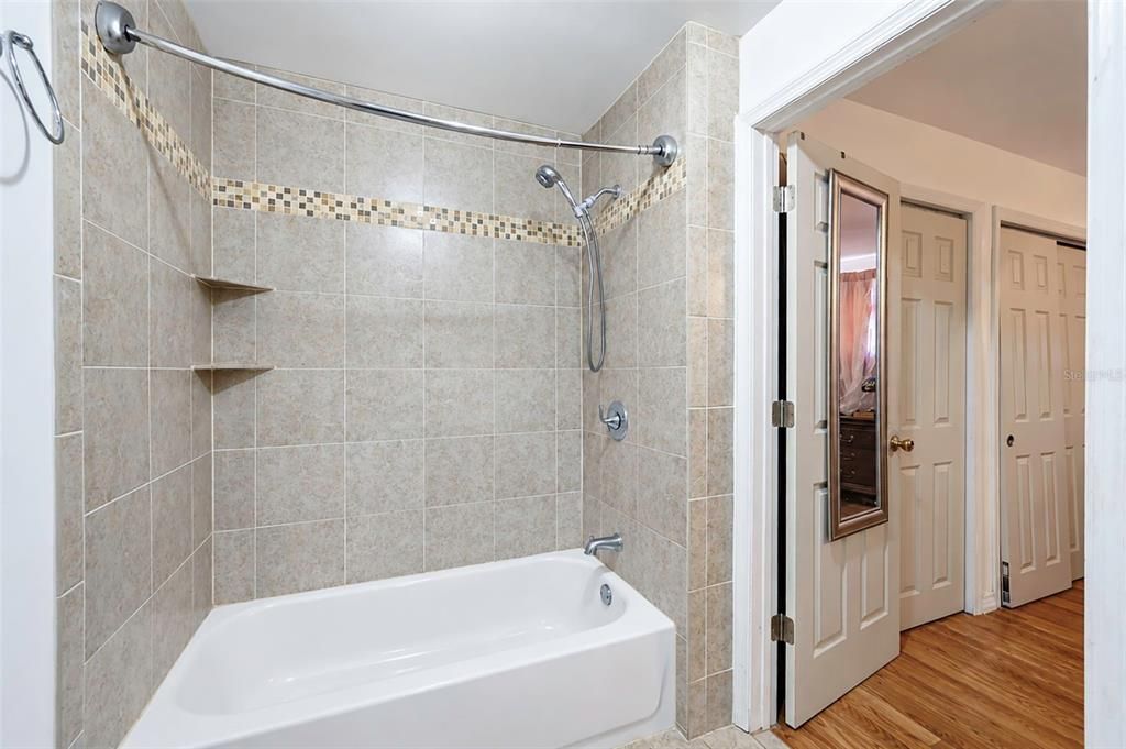 For Sale: $240,000 (3 beds, 2 baths, 1796 Square Feet)