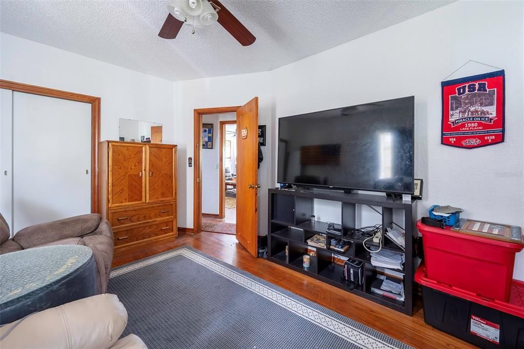 For Sale: $240,000 (3 beds, 2 baths, 1796 Square Feet)